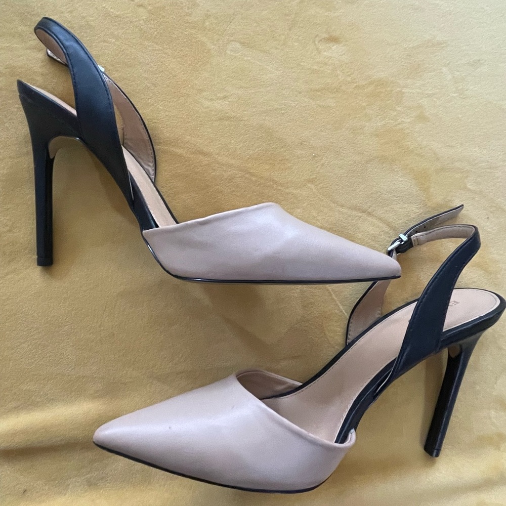 Express color block - black and nude sling back heels- size 10